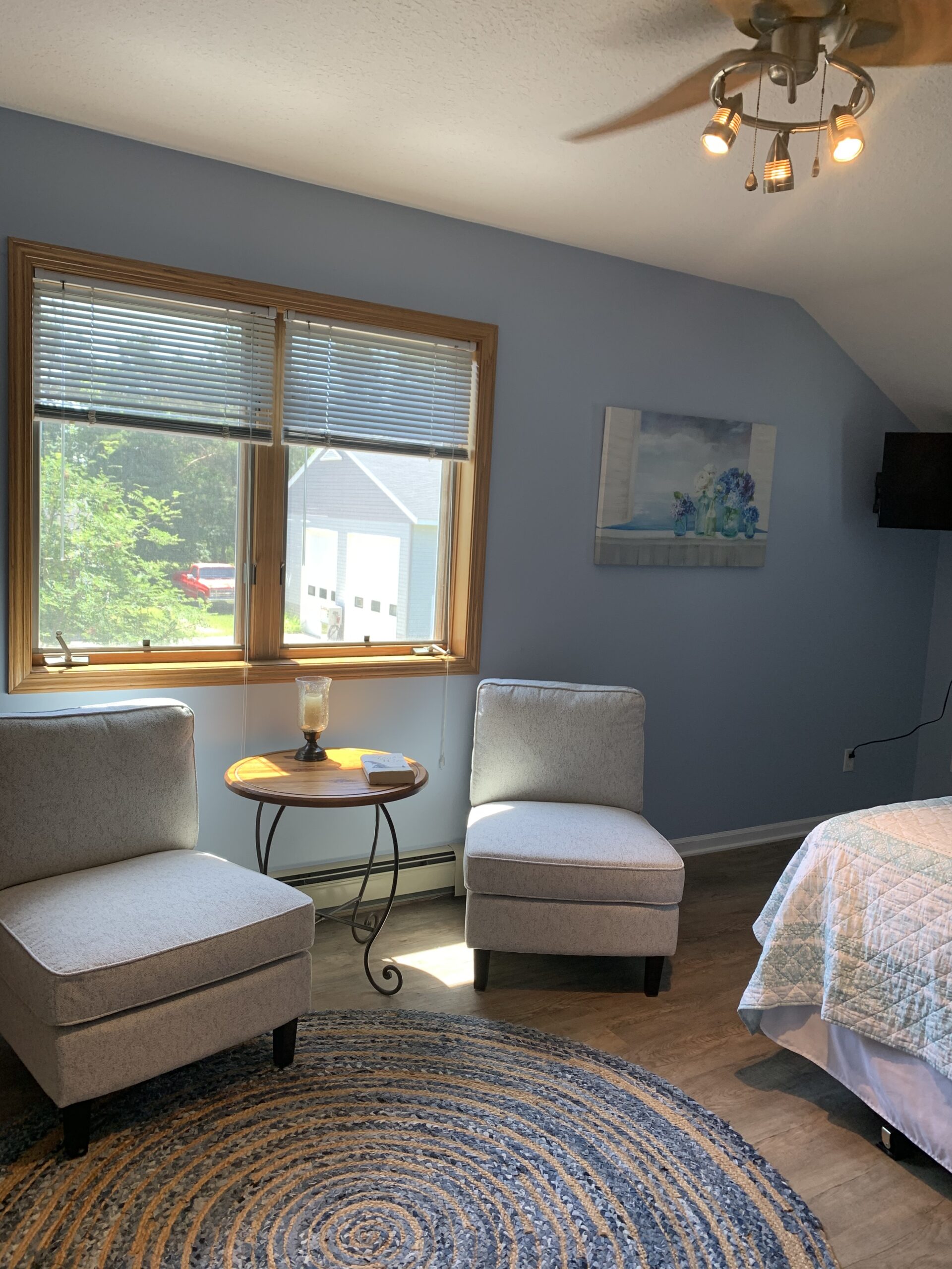 Hydrangea Room – SUNFLOWER INN - BED & BREAKFAST